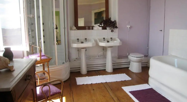 Апартаменты Chambres dhôtes Le Clos Saint Léonard
