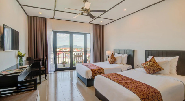 White Lotus Hotel Hoian, Забронировать Отель Отели Хойан 4 звезды, рядом с Актовый зал китайской конгрегации Хайнань, 4*