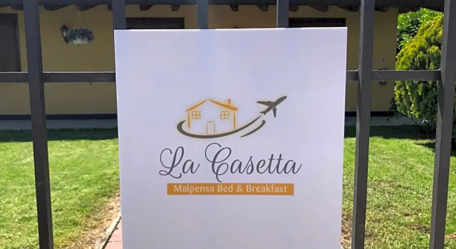 LA CASETTA Malpensa Guesthouse, Забронировать Отель Сомма-Ломбардо Provincia di Varese