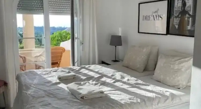 2-bed Sea View Apt, 10 Mins From Puerto Banus, Забронировать Апартаменты/квартира Апартаменты Марбелья, рядом с Casino Marbella, Апартаменты/квартира