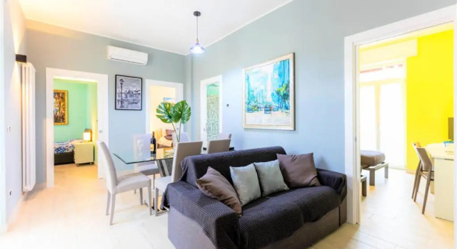 Hostly - Art And Color Rome Midtown - 3Br 2Ba, Забронировать Отель Рим Лацио, рядом с Вокзал Термини