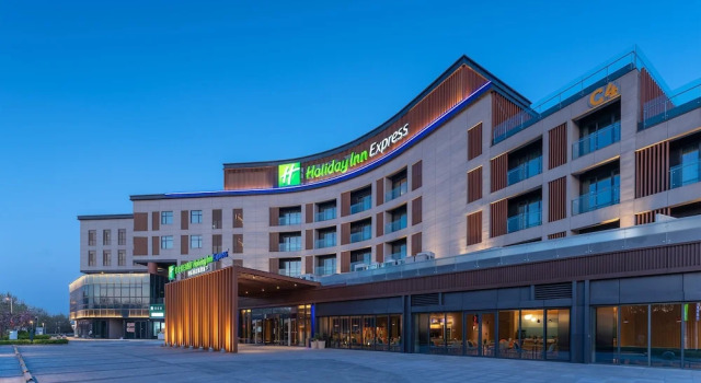 Holiday Inn Express Dalian Golden Pebble Beach by IHG, Rezerwuj Hotel Dalian 