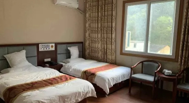 Wushan Dangyang Grand Canyon Hotel, Rezervasyon Otel Dangyang 