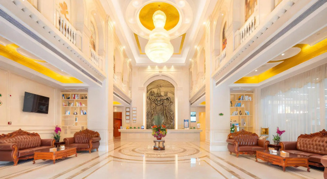 Vienna International Hotel (Dongguan Chashan, Yanxi Road), Boek Hotel Hotels in Guangdong met parkeren, Parkeren