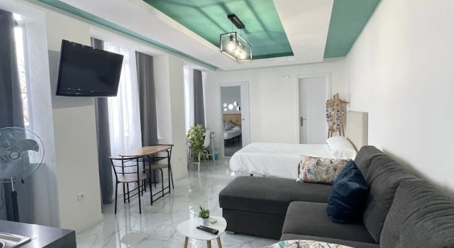 Студия La Villa del Sastre