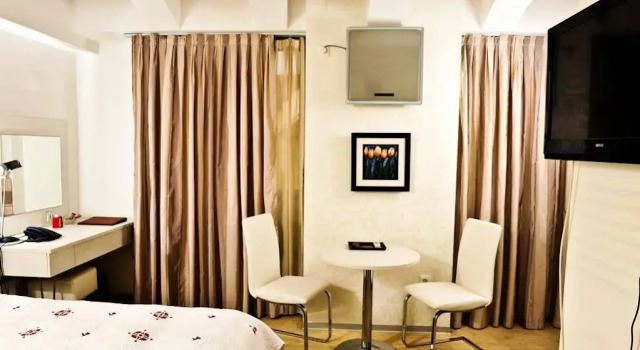 Mola Hotel
