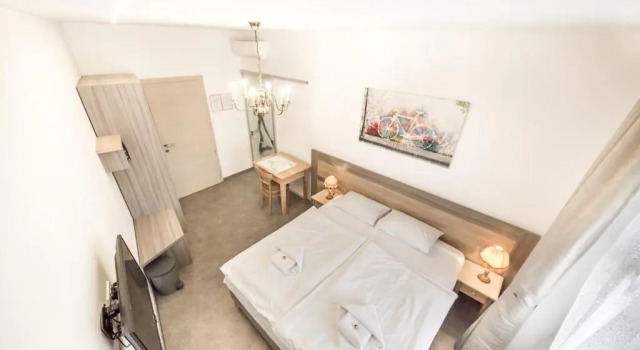 OH Apartments & Rooms
