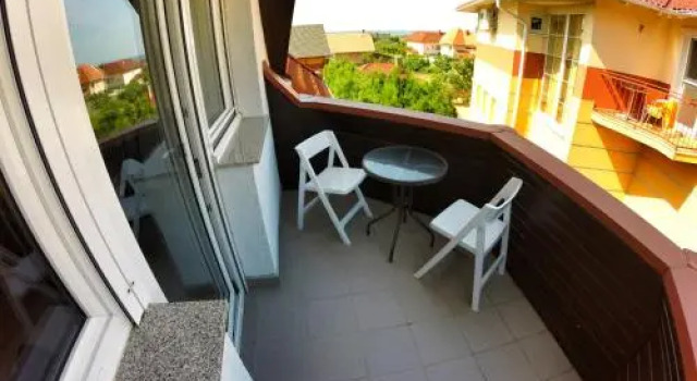 Balaton White House, Book Hotel Hoteller i Western Transdanubia med parkering, Parkering