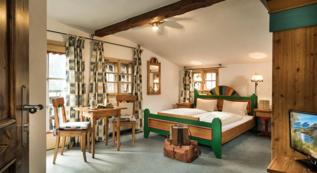 Mondi-Holiday Chalet Bellevue Alm, Rezerwuj Chalet Hotele w Salzburg z parkingiem, Parking