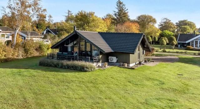 "Adrina" - 175m from the sea in Sealand, Book Hotel Hoteller i Slagelse med parkering, Parkering