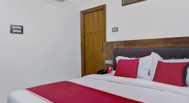 OYO 11099 Hotel J Bhadra's Grand