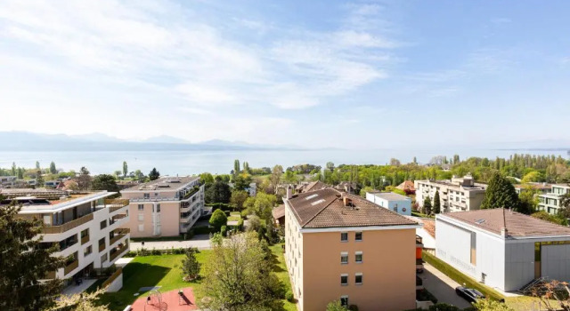 Семейный номер Standard с видом на озеро Hôtel Bellerive