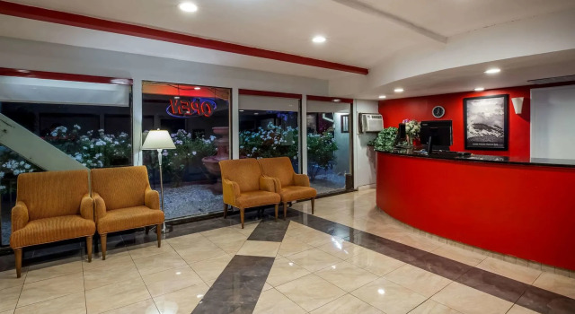 Travelodge by Wyndham Red Bluff South of Redding