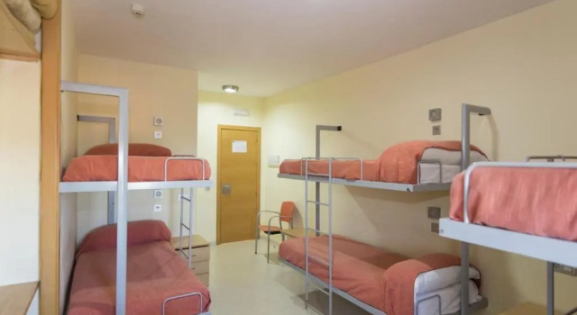 Кровать в общем номере Albergue Inturjoven Algeciras-Tarifa