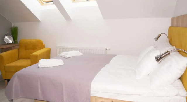 Jaskółka - pokoje i apartament przy plaży, Забронировать Апартаменты/квартира Отели Мазурия с парковкой, Парковка