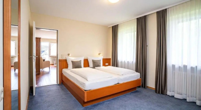 Апартаменты Hotel Gästehaus Zürn