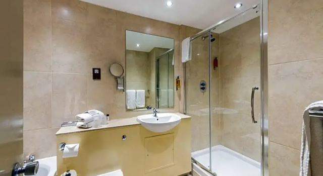 Семейный номер Standard Ramada by Wyndham Cheltenham