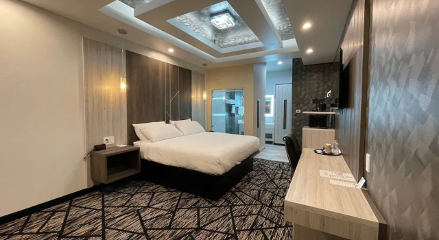 Двухместный номер Standard Comfeeni Inn and Suites