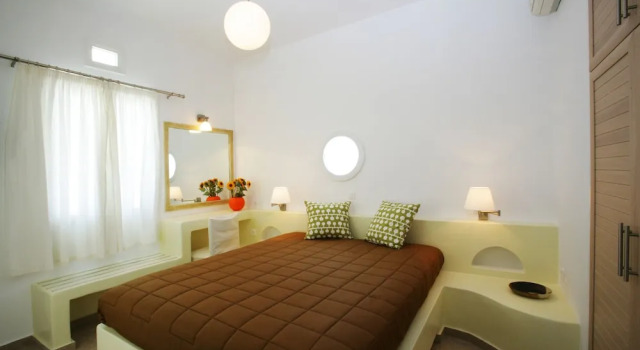 Полулюкс с балконом Porto Raphael Residences & Suites