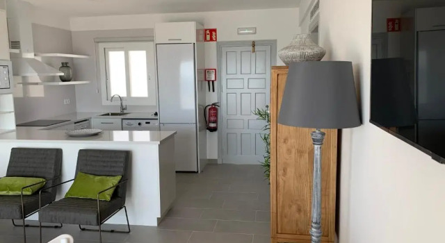Apartamento en Playa Santo Tomas, Prenota Appartamento Hotel a Isole Baleari con parcheggio, Parcheggio