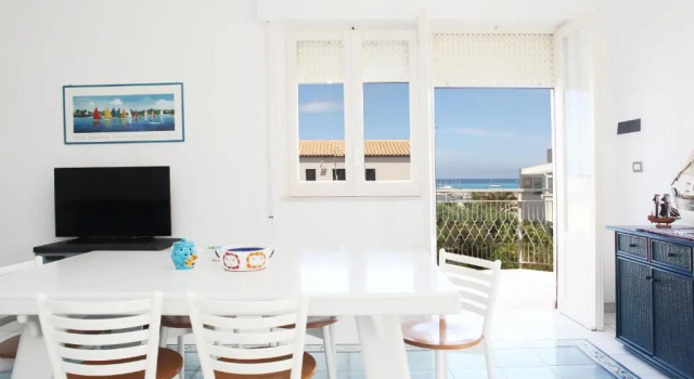 Апартаменты BeachSide Rooms  Suites