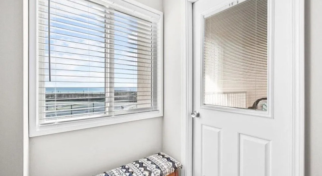 Gulf Shore Condo #207 - 2 Br condo by RedAwning, Varaa Huoneisto Destin Emerald Coast