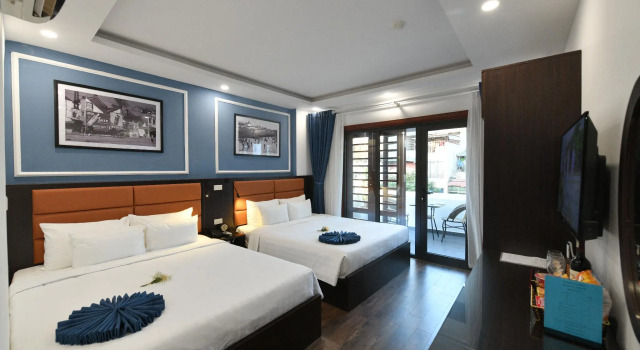 Люкс Golden Spring Hotel