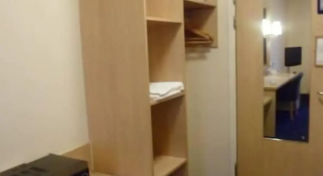 Номер Economy Metro Inns Huddersfield