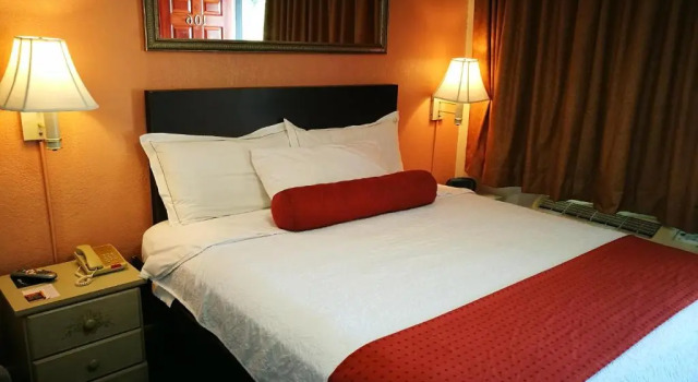 Двухместный номер Standard Merida Inn & Suites