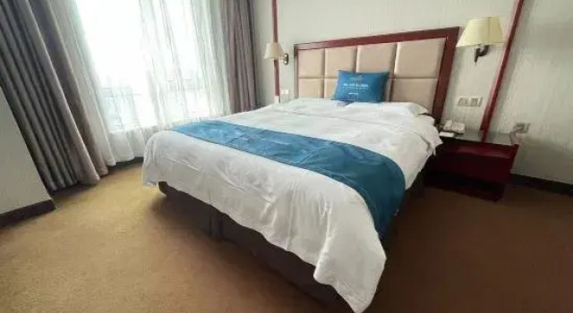 Люкс The Royal Fortune Hotel