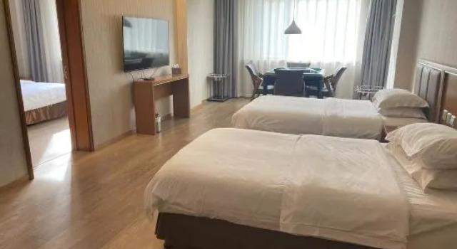 Люкс Deluxe Zhongnan Sunshine Hotel