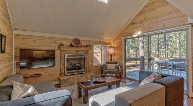 Pole House #13 by Village Properties at Sunriver, Rezerwuj Hotel Sunriver Mount Bachelor