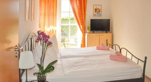 Villa Böck am Strand FeWo 8, Prenota Villa Glowe Rügen