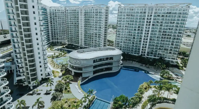 Azure Urban Resort Residences - The Paris Hilton Beach Club, Rezerwuj Ośrodek wypoczynkowy Hotele resortowe w Metro Manila, Ośrodek wypoczynkowy