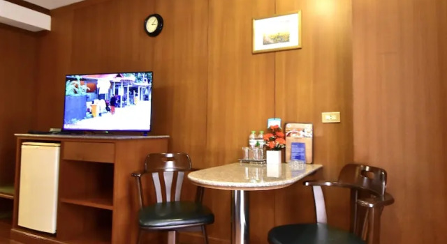 Номер Standard с балконом Dynasty Inn Pattaya