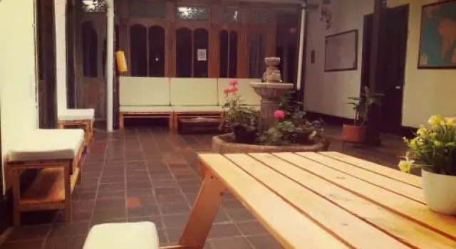 Musicology Hostel, Забронировать Хостел Хостелы Богота, рядом с Fanny Mikey National Theatre, Хостел