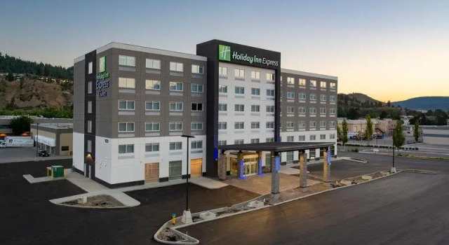 Люкс Holiday Inn Express & Suites Kelowna - East by IHG