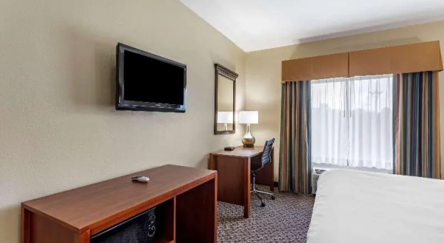 Номер Comfort Inn & Suites Carbondale University Area