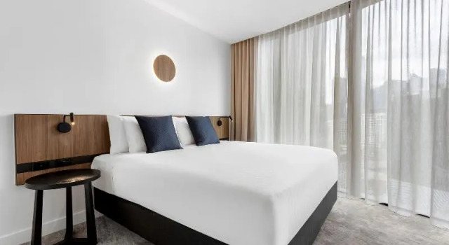 Номер Standard с балконом Adina Apartment Hotel Melbourne Southbank