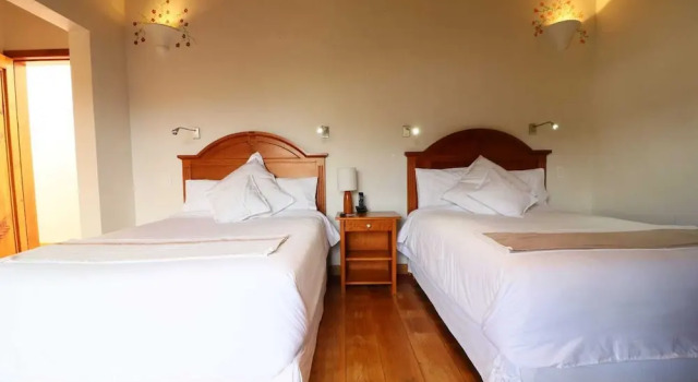 Четырёхместный номер Deluxe Hotel Casa de Familia de San Cristobal