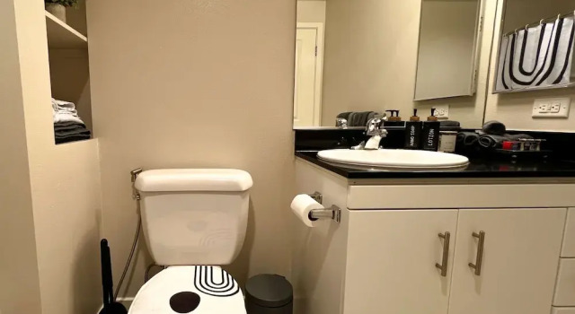 Апартаменты Elegant City Escape Gym Pool 10mins to Cedar