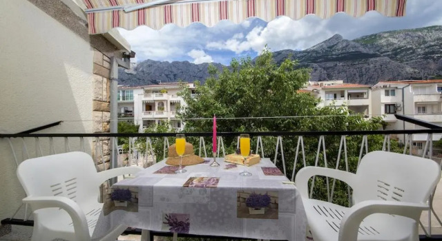 Апартаменты Apartments Ankica, beach located, sea view, free parking
