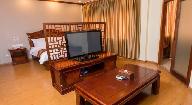 Двухместный номер Executive с балконом и с видом на реку Mekong Hotel