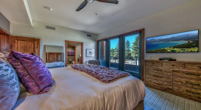 Luxury 3Br Residence steps from Heavenly Village & Gondola, Забронировать Апартаменты/квартира Отели Саут-Лейк-Тахо с бассейном, Бассейн