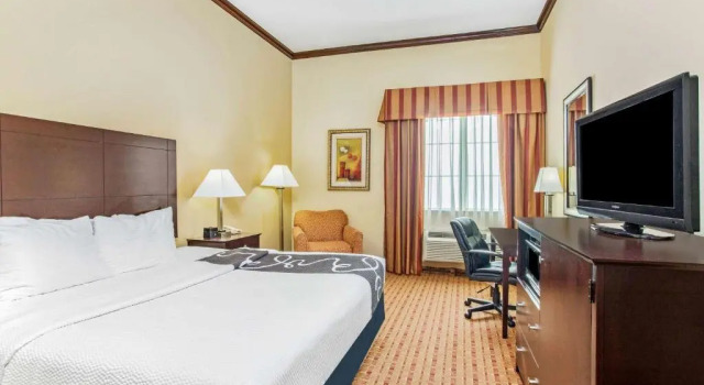 Номер Standard La Quinta by Wyndham Ennis