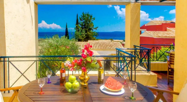 Апартаменты Manto On The Beach Apartments