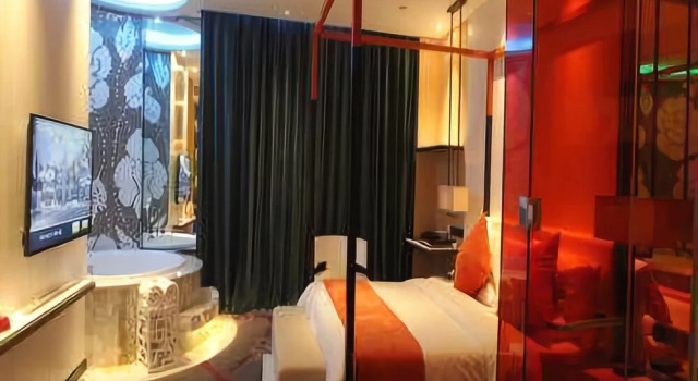 Banshan Hotel, Rezerwuj Hotel Hotele w Qiandongnan z parkingiem, Parking