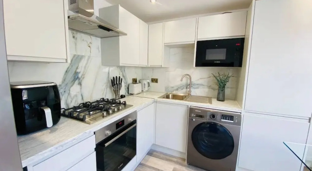 Apartment in Stepney Green