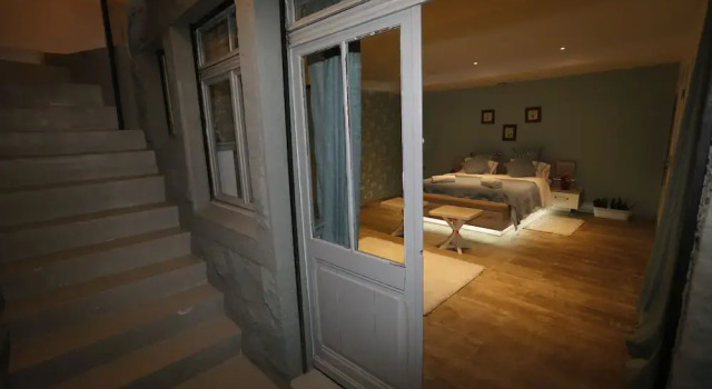Cote Riviera Luxe Lake