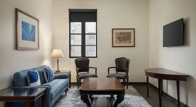 Люкс Le Richelieu Hotel in the French Quarter